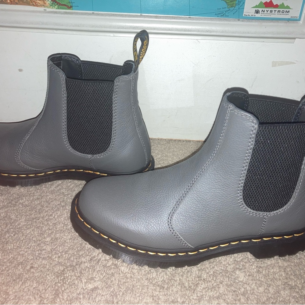 Dr Martens Chelsea Boots Gray, size 10, 2976 great condition, Doc Marten leather